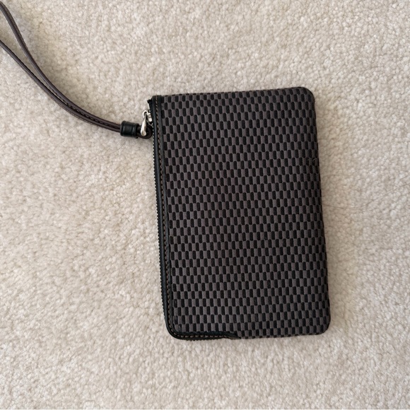 COACH Legacy Jacquard Corner
Zip Small Wristlet Milk Black, EUC - Picture 3 of 5